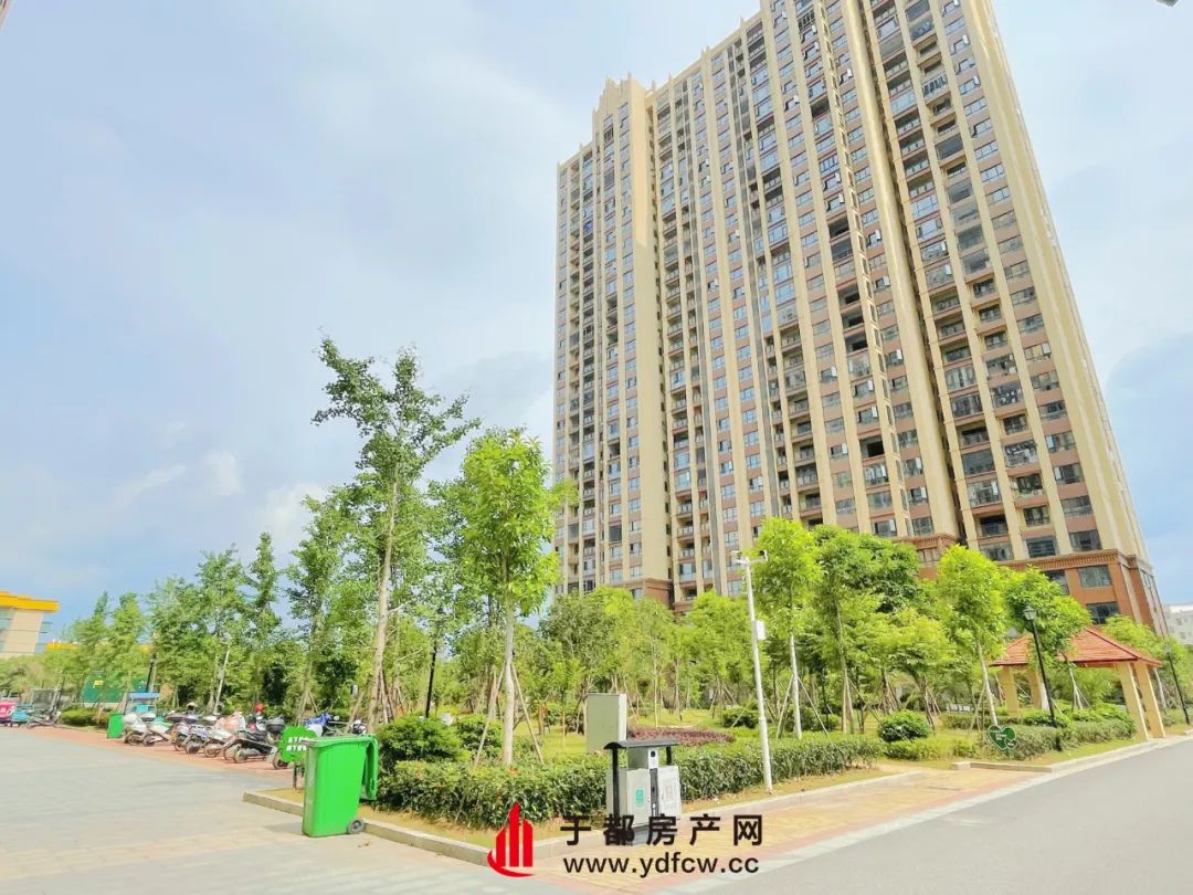 今天探盘于都二手房,这个小区我差点连门都进不去.